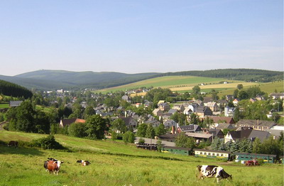 Neudorf im Sommer